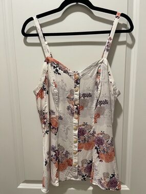 Torrid Flirty White Floral Button-Front Camisole (00)